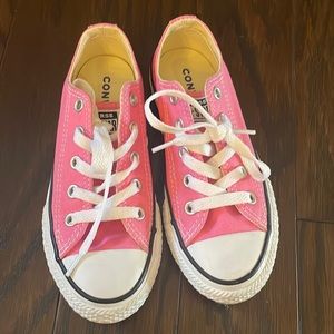 Converse toddler girl